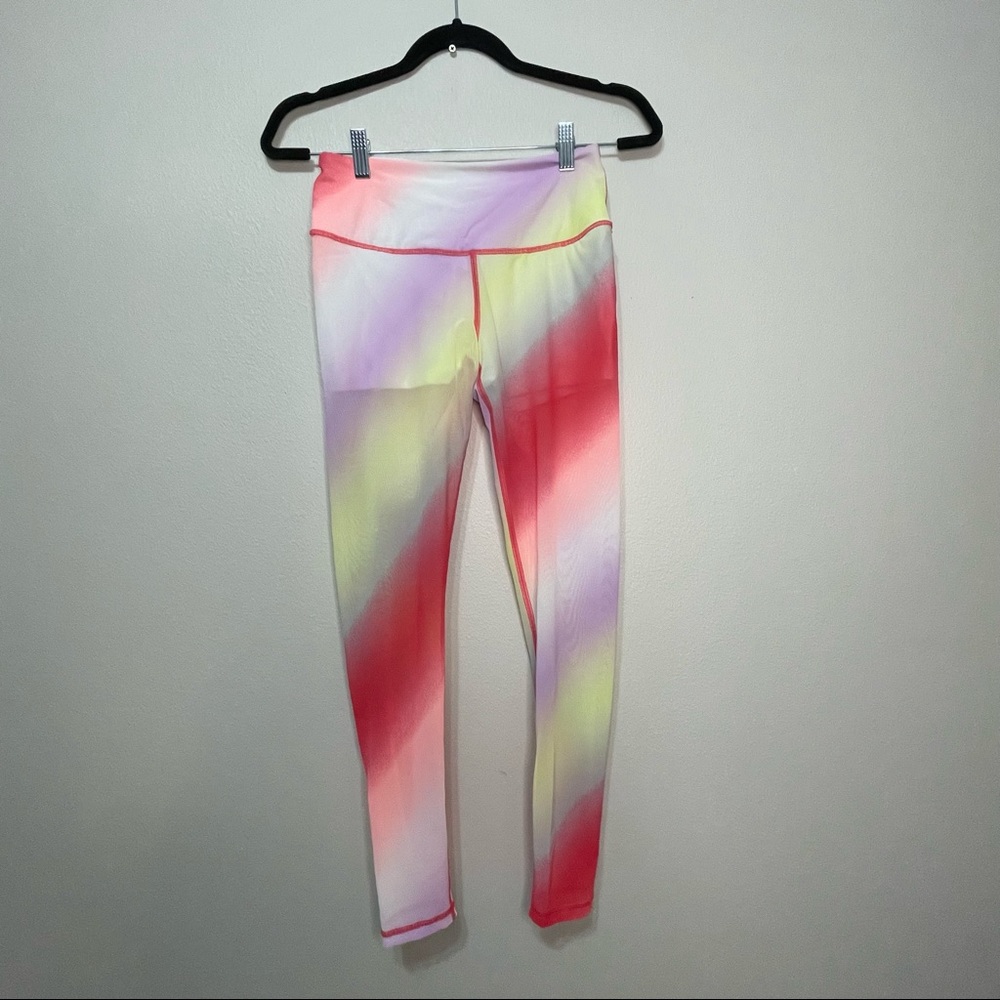 Victoria’s Sport Sheer Legging shorts Size Small